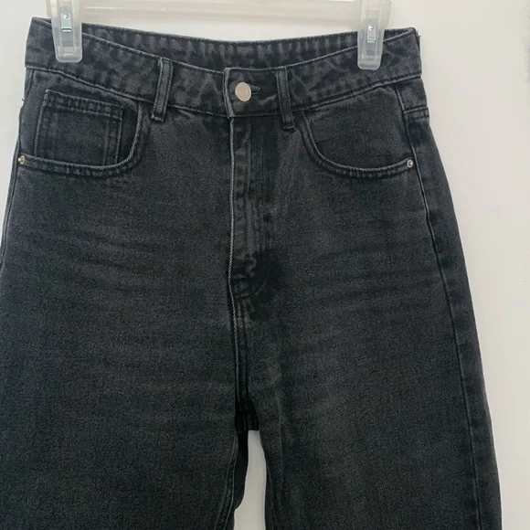 Women’s straight jeans (worn) - Picture 2 of 3